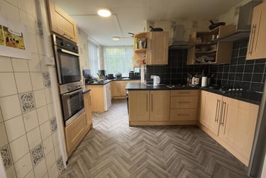 7 bed flat, Birch Polygon, Victoria Park, Manchester, M145HX - Image 3